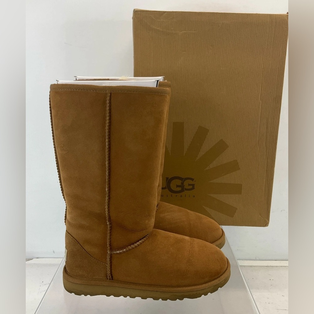 UGG Australia Chestnut Brown Suede Classic Tall Boots Kids 4